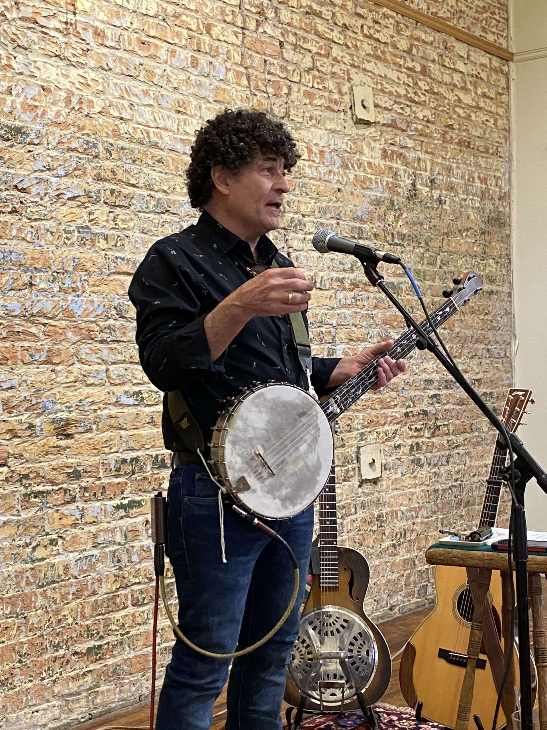 Chris Vallillo promotional image 1